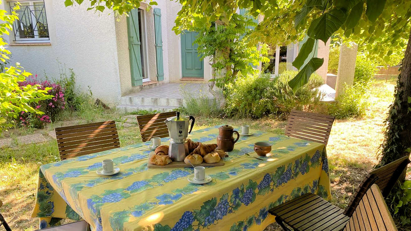 12 month rentals France