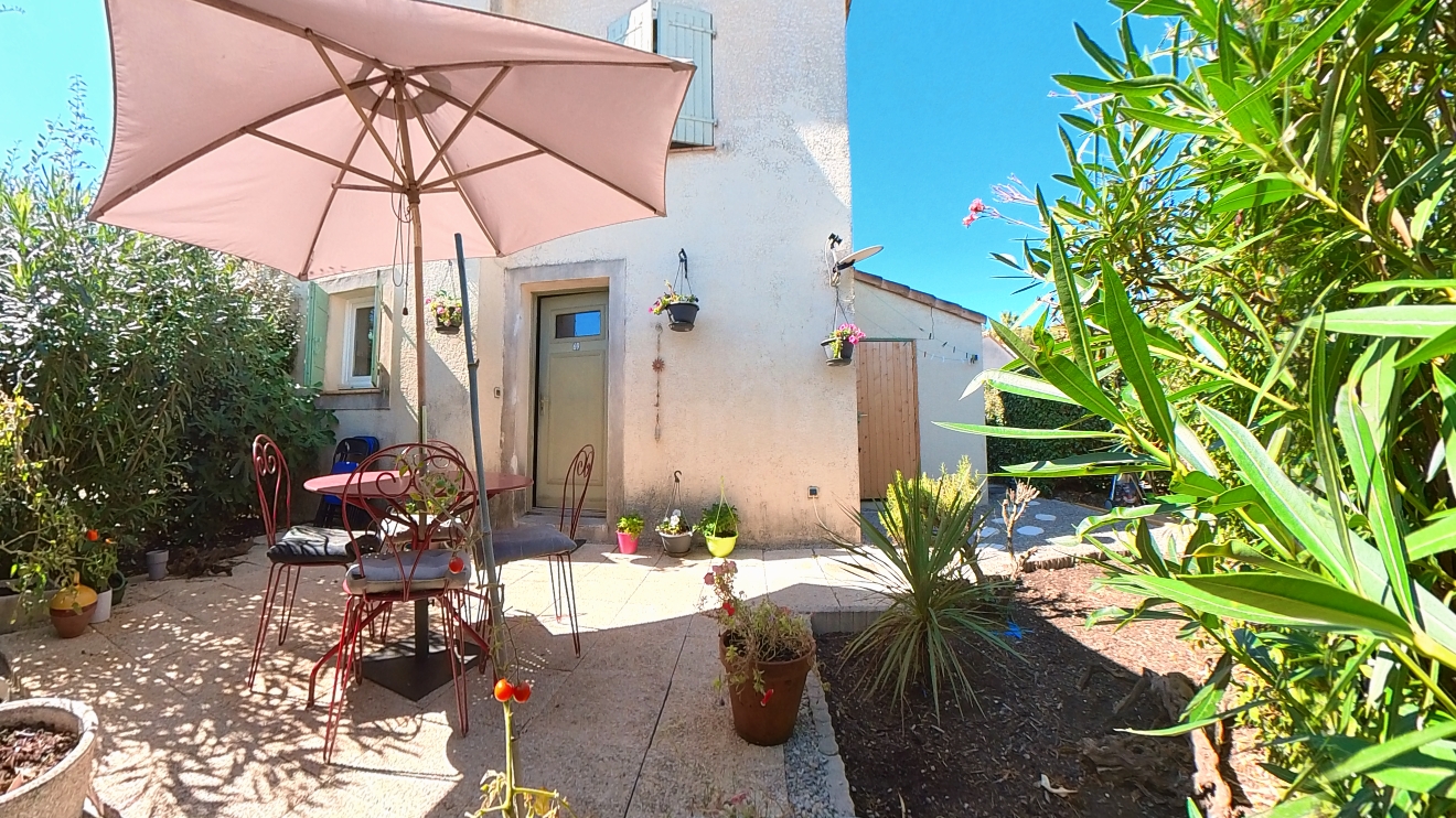 Pezenas long term house rental France (sleeps 4)
