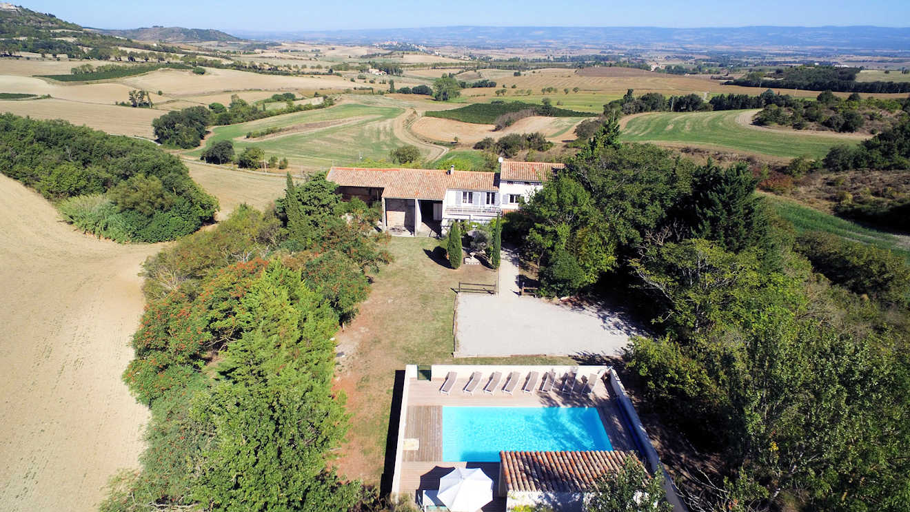 Fanjeaux farmhouse for long term rentals, Carcassonne, South France