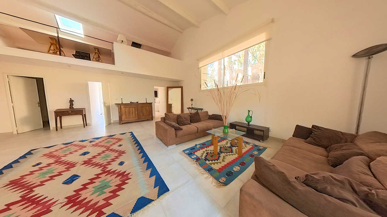 Montpeyroux pet-friendly long term rentals Herault France sleeps 2