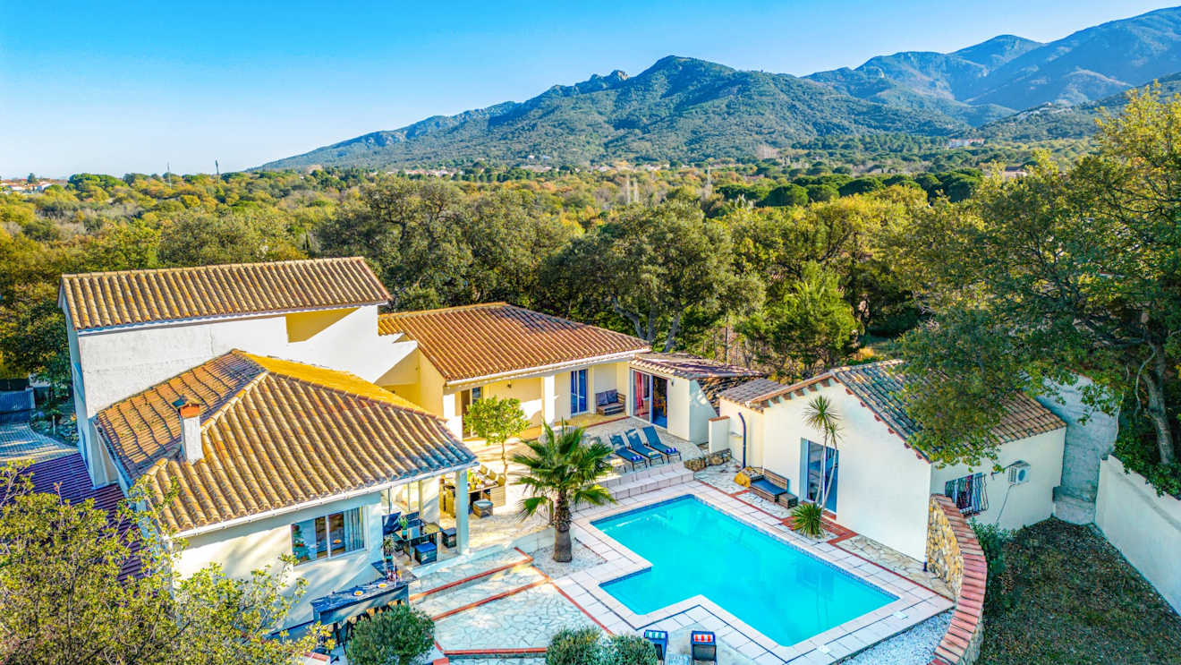 Casa Baléares - coastal villa for long term rentals Southern France