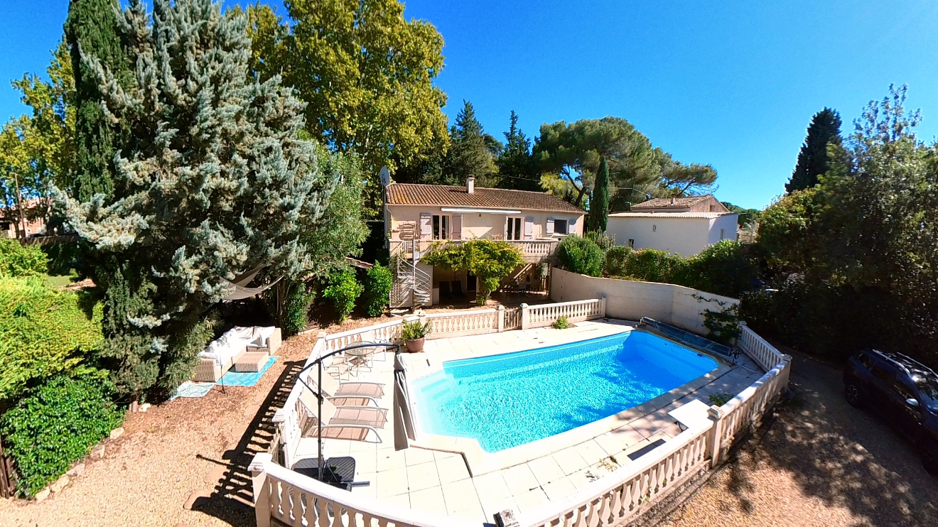Villa Linda pet-friendly long term rentals property near Pezenas South France