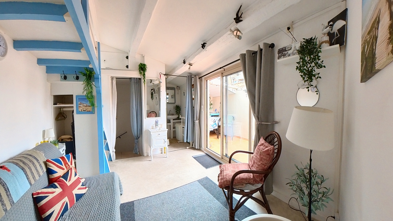 Côte Sud 1 bed house for long term rentals near the beach