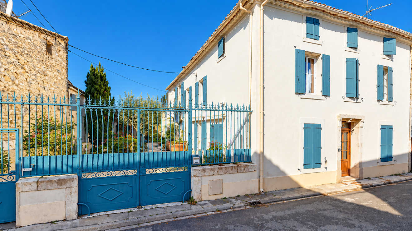 Moussan 3 bed pet-friendly house for long term rentals South France