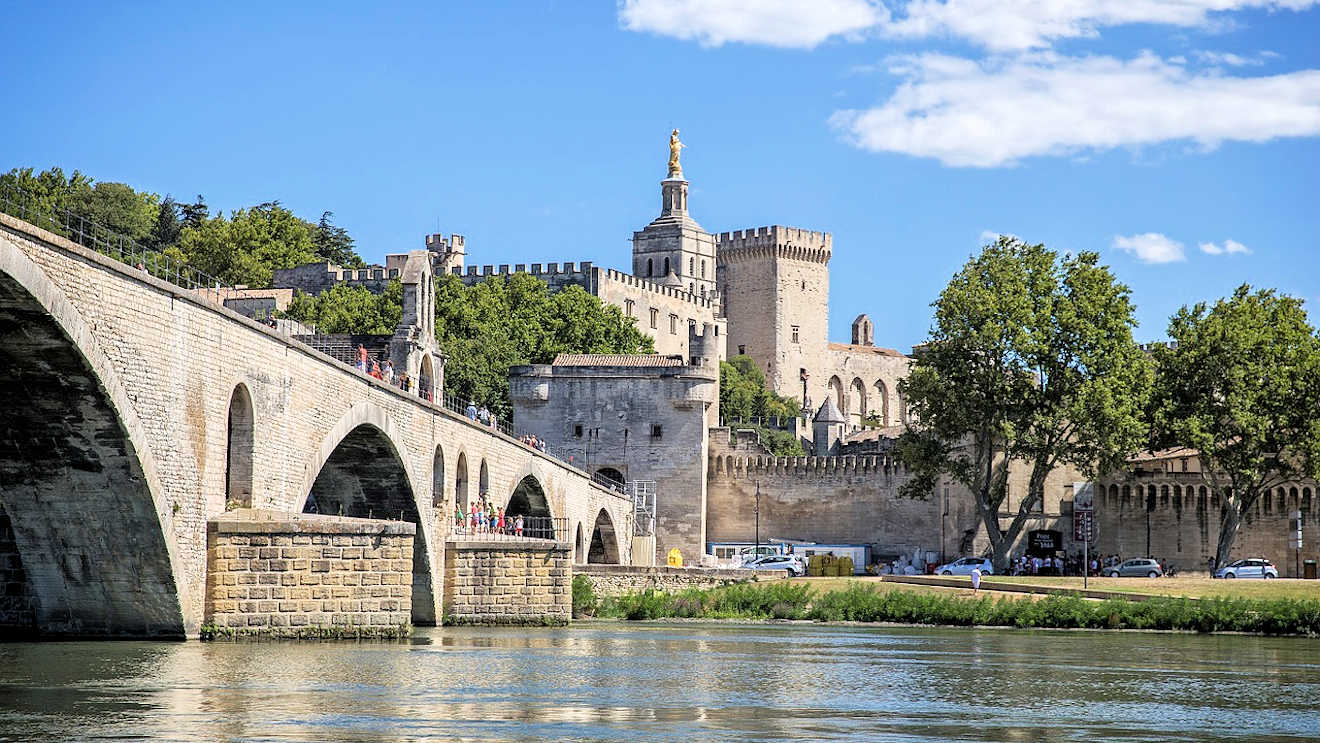 avignon pont france