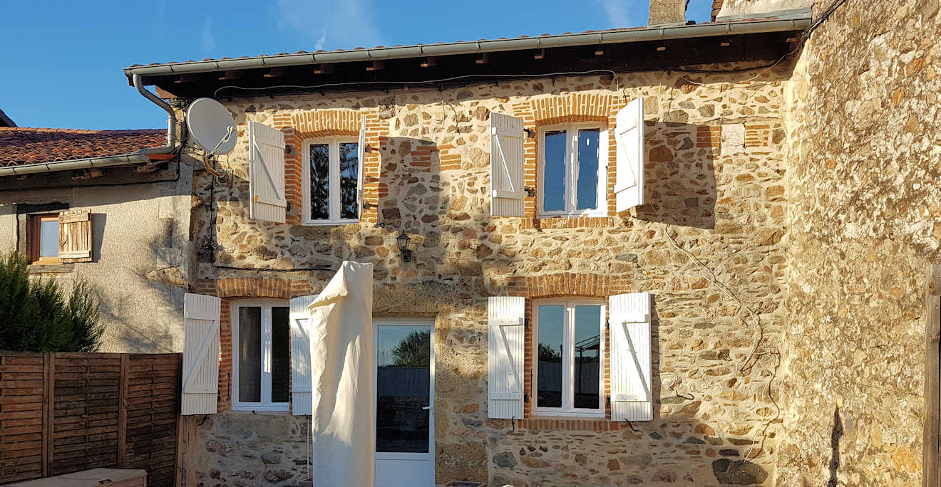 Affordable cottages and houses for long term rent in France